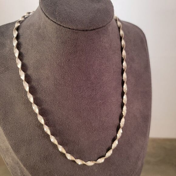 Sterling Stardust Twisted Herringbone Chain Necklace - Picture 4 of 9